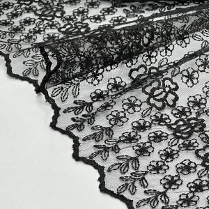 خرید پارچه تور مشکی طرح گلبرگ ریز