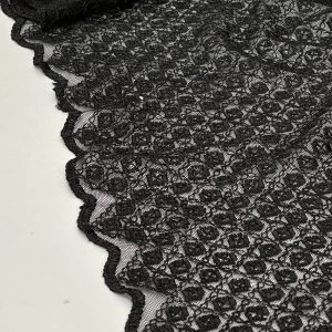 خرید پارچه تور مشکی طرح 4 خونه ریز