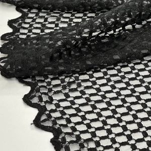 خرید پارچه تور مشکی طرح 4 خونه درشت