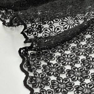 خرید پارچه تور مشکی طرح گل خورشیدی