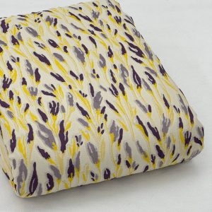 پارچه ژاکارد طرح زنبقی بنفش کرم