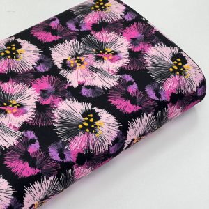 پارچه کرپ مشکی گل صورتی